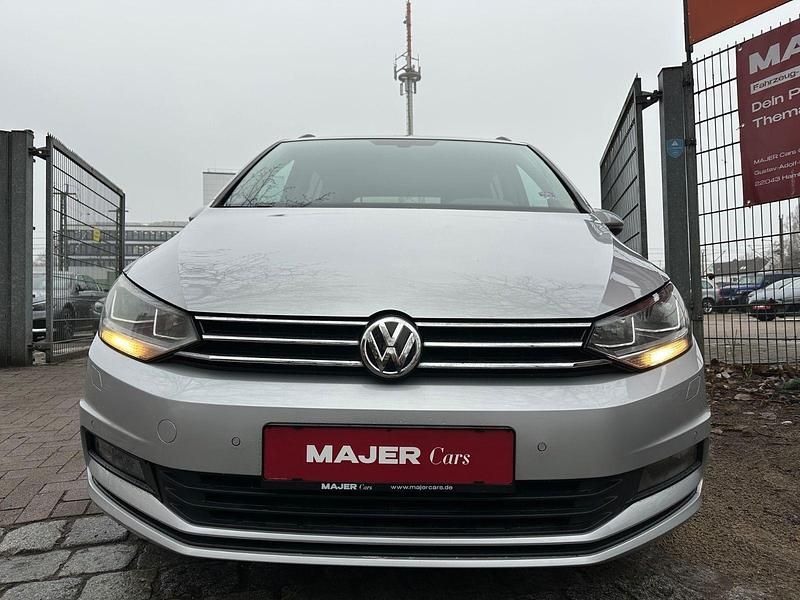 Gebraucht VW Touran 150 PS (110 kW) 2019 Silber Van / Kleinbus