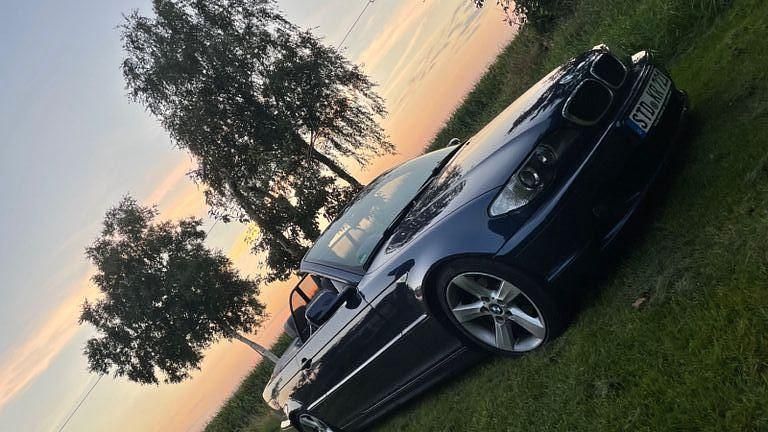Blau Gebraucht 2004 BMW 318 Cabriolet Performance Cabrio | 6.749 € (Fairer Preis) - Bild 1/4