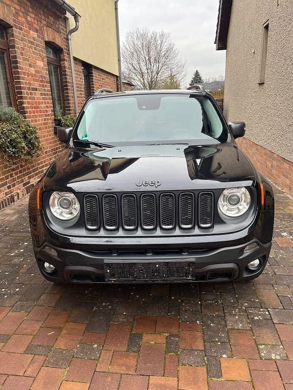 Gebraucht Jeep Renegade Trailhawk 170 PS (125 kW) 2016 Schwarz SUV
