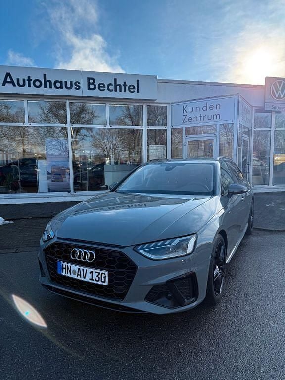 Gebraucht Audi A4 S-Line 190 PS (139 kW) 2025 Quantumgrau Kombi