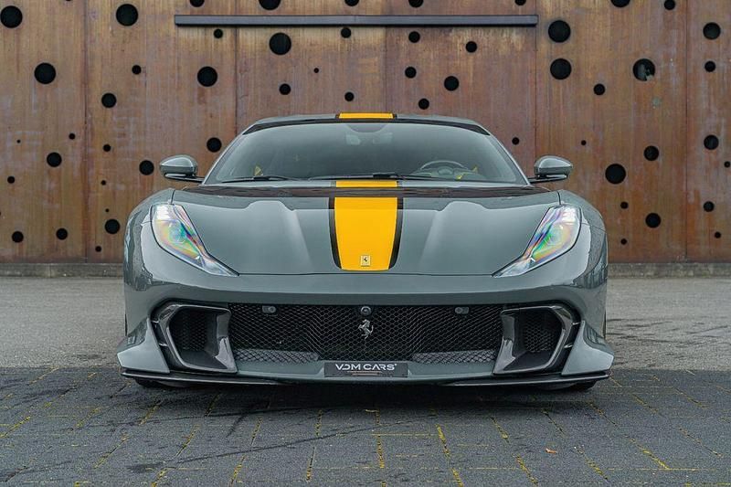 Gebraucht Ferrari 812 829 PS (609 kW) 2022 Grau Coupé