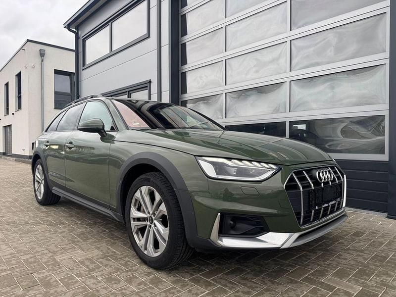 Grün Gebraucht 2023 Audi A4 Allroad Business Kombi | 34.900 € (Superpreis) - Bild 1/4