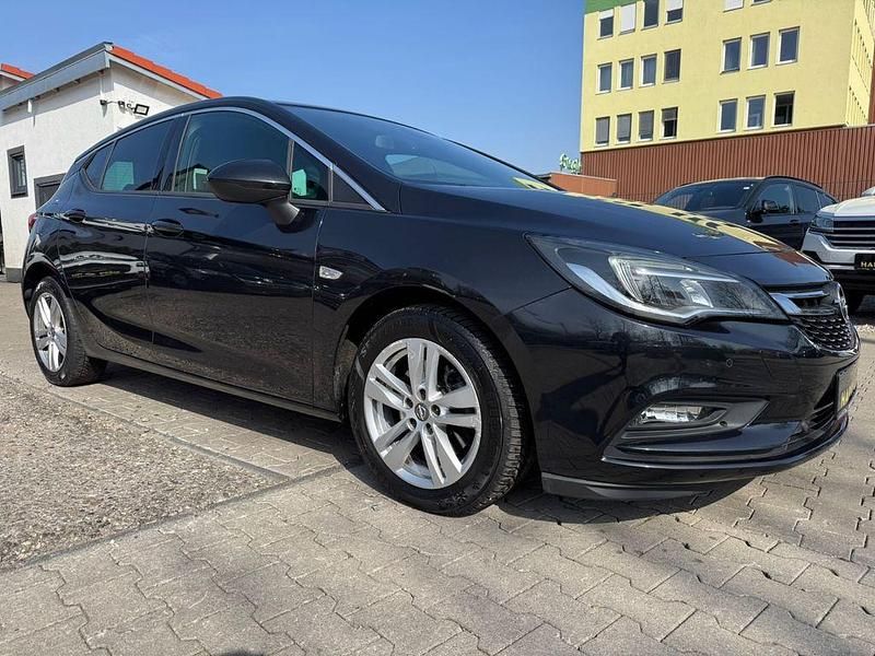 Gebraucht Opel Astra Dynamic 125 PS (91 kW) 2016 Schwarz Limousine