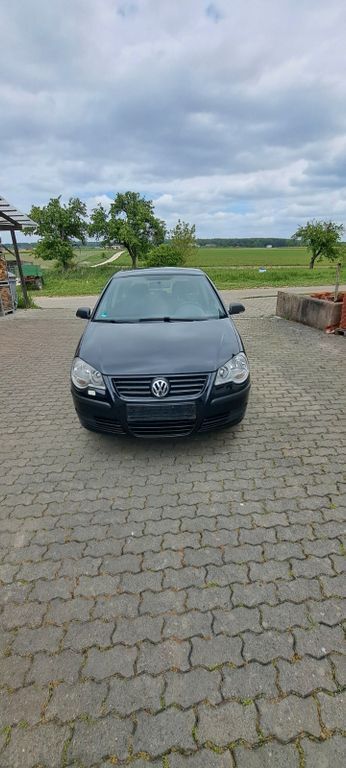 Schwarz Gebraucht 2006 VW Polo Goal Limousine | 1.699 € (Fairer Preis) - Bild 1/4