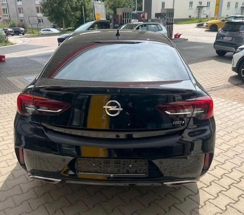Gebraucht Opel Insignia 209 PS (153 kW) 2019 Schwarz Limousine