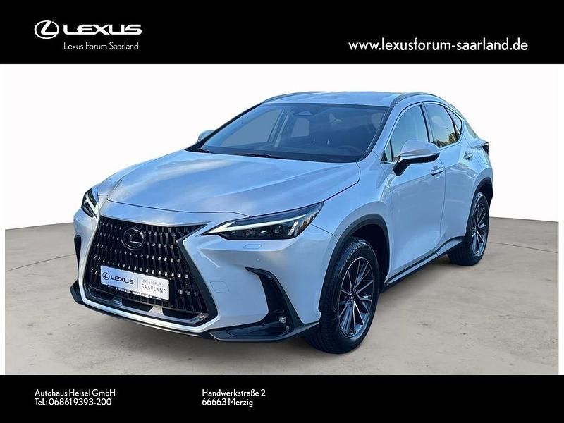 Weiß Neu 2025 Lexus NX350h Executive Line SUV | 67.980 € - Bild 1/4