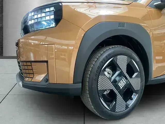 Gebraucht Fiat Grande Panda La Prima 83 kW (113 PS) 2025 Gold Kleinwagen