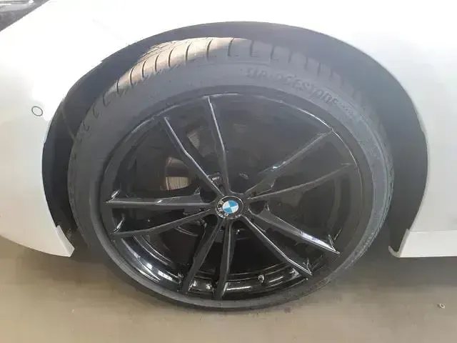 Gebraucht BMW 320 M Sport 190 PS (139 kW) 2024 Alpinweiss iii Kombi