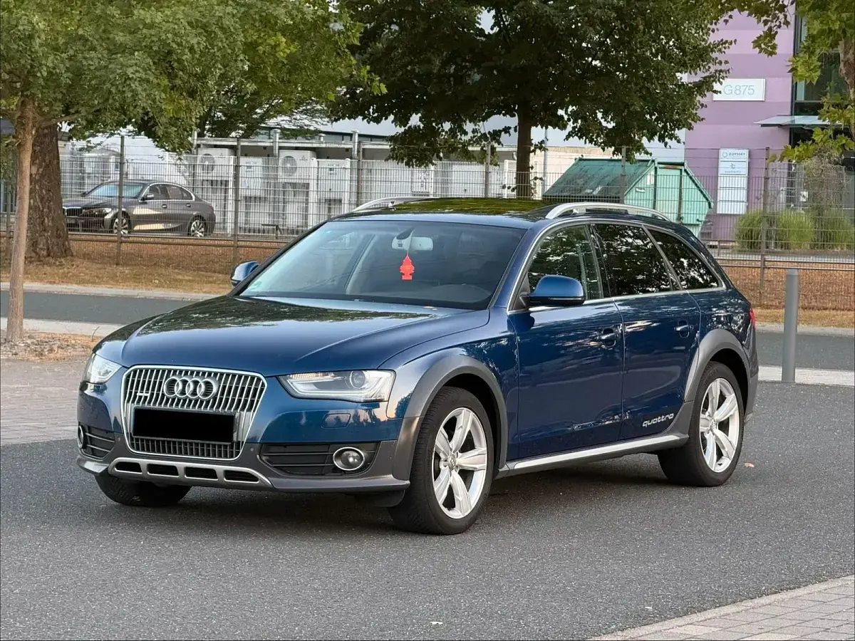 Gebraucht Audi A4 Allroad 177 PS (130 kW) 2014 Blau Kombi