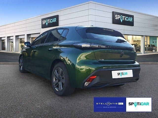 Gebraucht Peugeot 308 Active 131 PS (96 kW) 2023 Grün Limousine