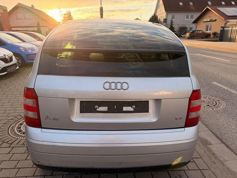 Gebraucht Audi A2 75 PS (55 kW) 2004 Silber Kleinwagen