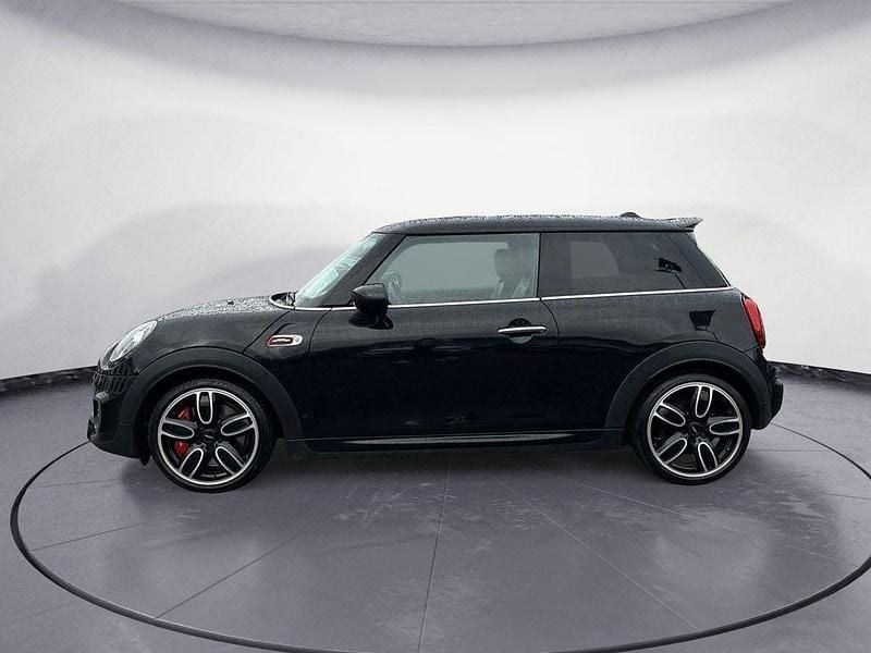 Gebraucht Mini John Cooper Works 231 PS (169 kW) 2021 Midnight black Kleinwagen
