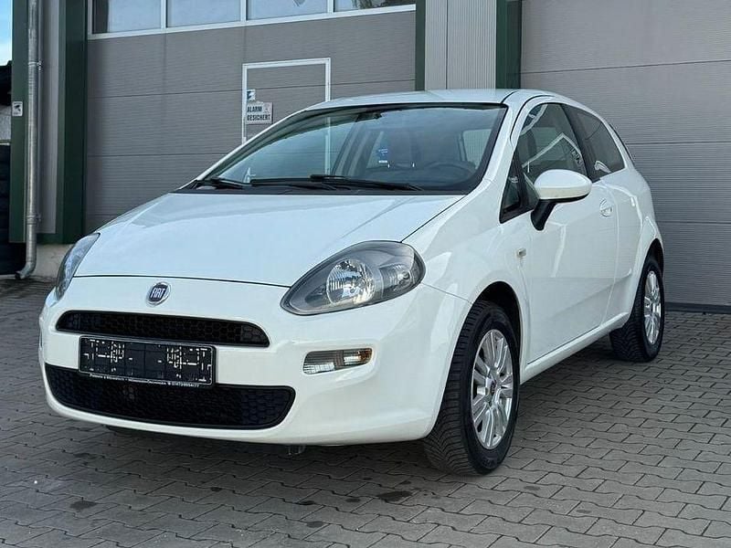 Weiß Gebraucht 2012 Fiat Punto Pop Kleinwagen | 3.300 € (Etwas zu teuer) - Bild 1/4