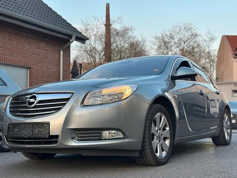 Gebraucht Opel Insignia Innovation 160 PS (117 kW) 2012 Silber Limousine
