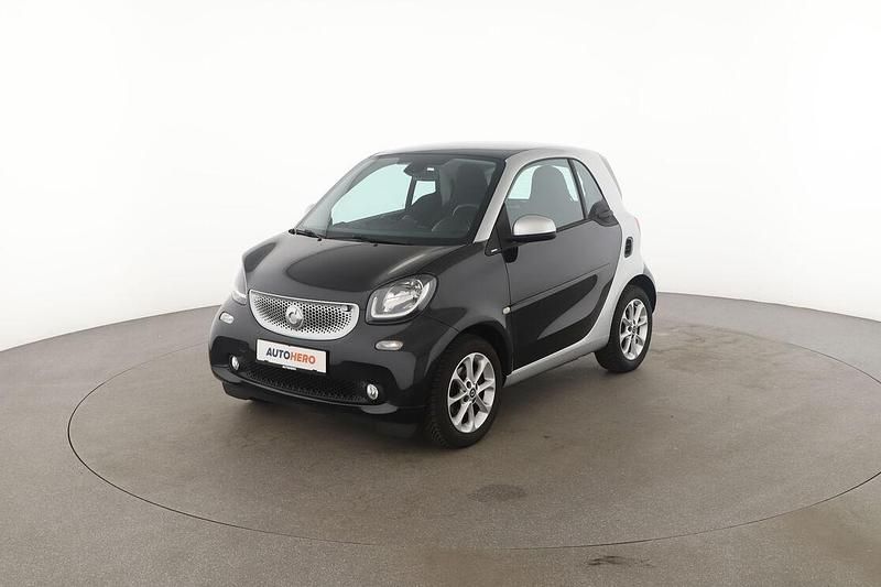 Schwarz Gebraucht 2016 Smart ForTwo Coupé Passion Kleinwagen | 11.730 € (Fairer Preis) - Bild 1/3