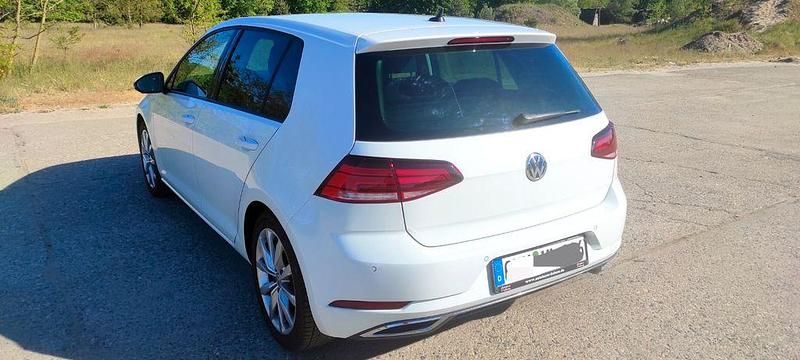 Second-hand VW Golf VII Highline 150 CP (110 kW) 2019 Alb Break