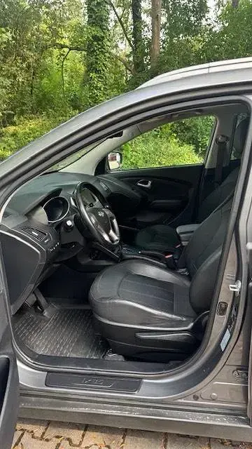 Gebraucht Hyundai ix35 Premium 184 PS (135 kW) 2014 Silber SUV