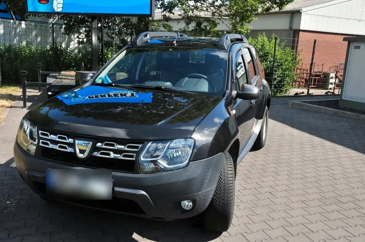 Gebraucht Dacia Duster Ice 90 PS (66 kW) 2014 Schwarz SUV