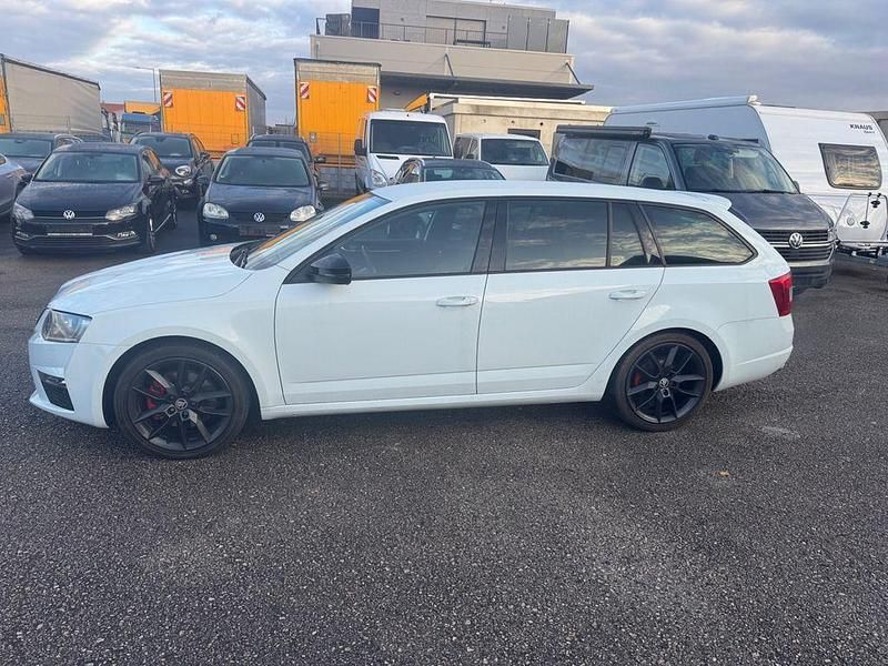 Gebraucht Skoda Octavia RS 184 PS (135 kW) 2017 Weiß Kombi