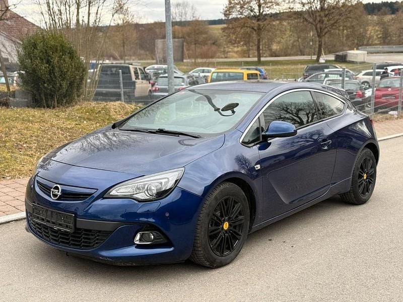 Gebraucht Opel Astra GTC S 194 PS (142 kW) 2015 Limousine