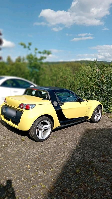 Usata Smart Roadster 82 CV (60 kW) 2003 Giallo Cabrio