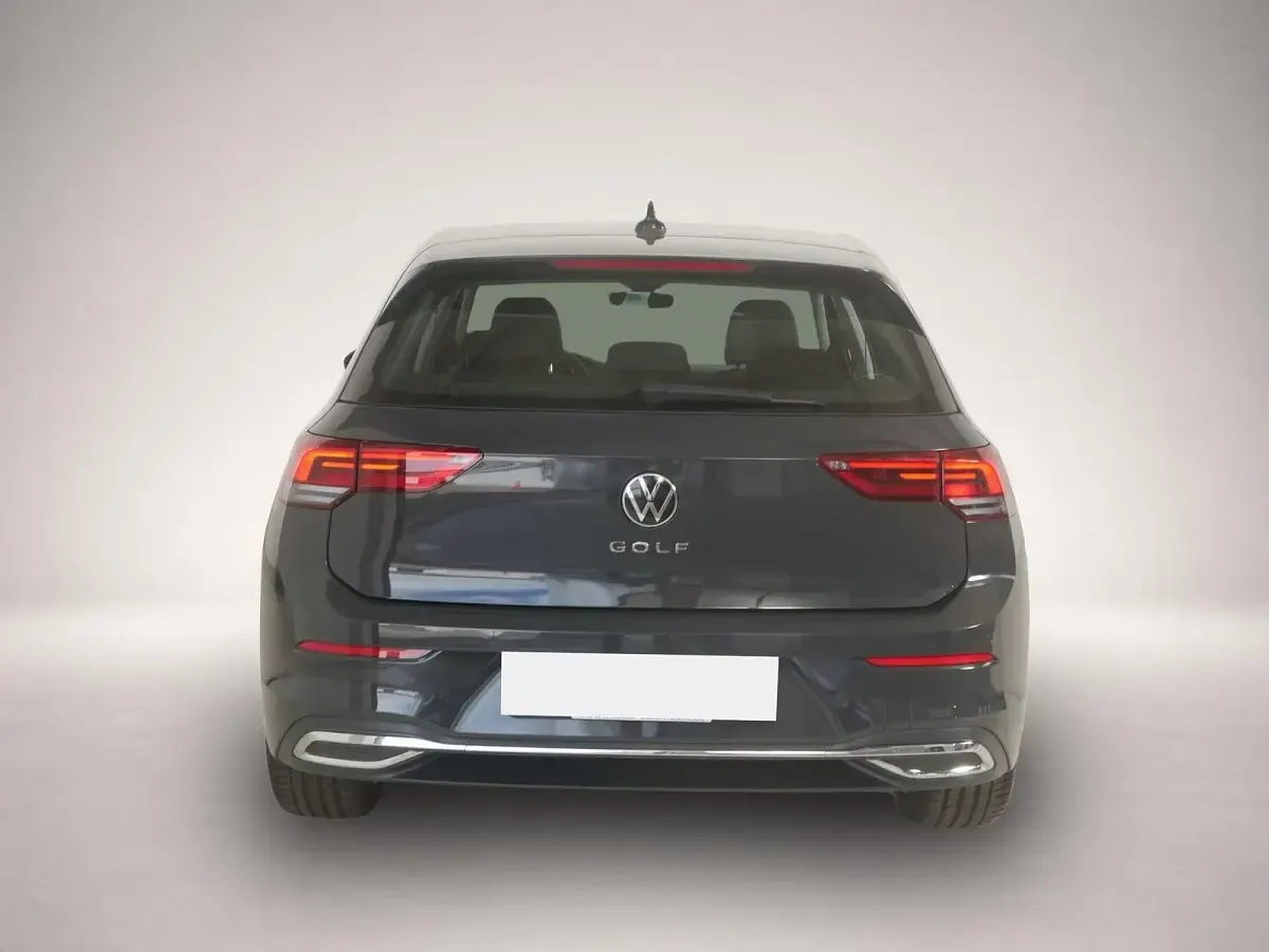 Gebraucht VW Golf VIII Style 190 PS (139 kW) 2024 Manufacturer Limousine
