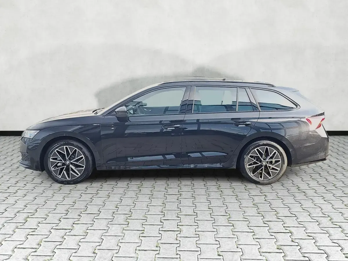 Neu Skoda Octavia SportLine 204 PS (150 kW) 2026 Schwarzmagic perleffekt Kombi