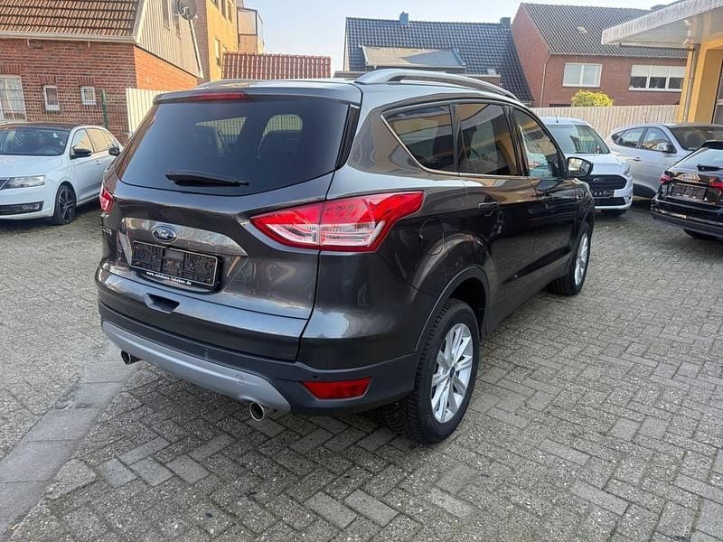 Gebraucht Ford Kuga Titanium 150 PS (110 kW) 2015 Schwarz SUV