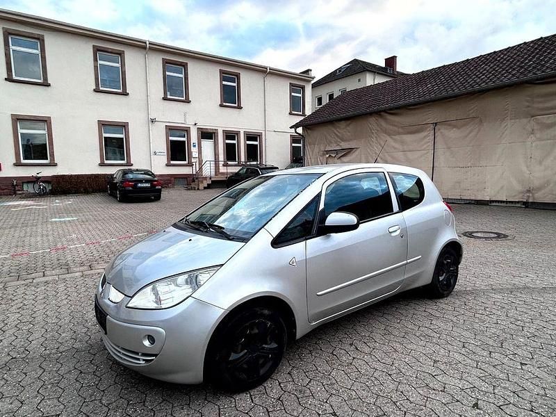 Gebraucht Mitsubishi Colt Motion 95 PS (69 kW) 2006 Silber Kleinwagen
