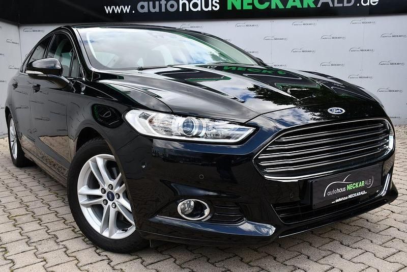 Schwarz Gebraucht 2017 Ford Mondeo Titanium Limousine | 16.900 € (Fairer Preis) - Bild 1/4