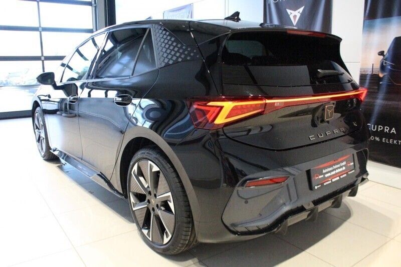 Gebraucht Cupra Born VZ 239 kW (326 PS) 2024 Midnightschwarz Kleinwagen