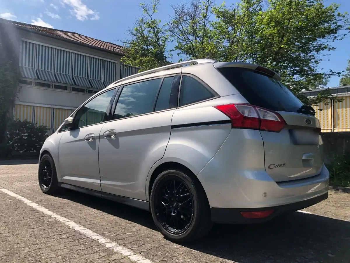 Gebraucht Ford Grand C-Max Trend 116 PS (85 kW) 2010 Silber Van / Kleinbus