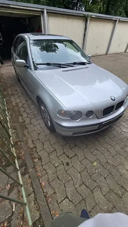 Gebraucht BMW 316 116 PS (85 kW) 2003 Silber Limousine