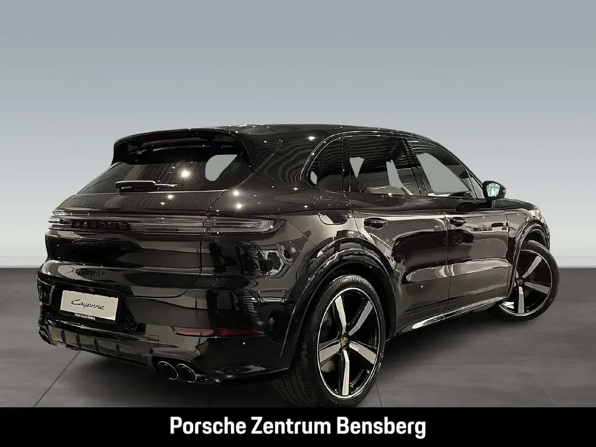 Usata Porsche Cayenne GTS 500 CV (367 kW) 2025 Nero SUV