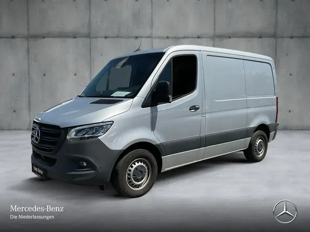 Gebraucht Mercedes Sprinter 150 PS (110 kW) 2023 Silber Van