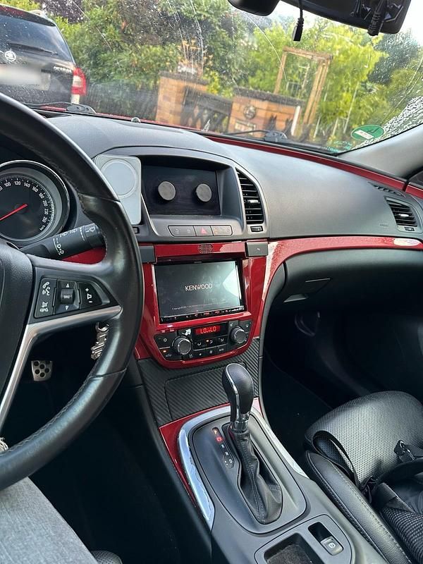 Gebraucht Opel Insignia 220 PS (161 kW) 2009 Rot Limousine