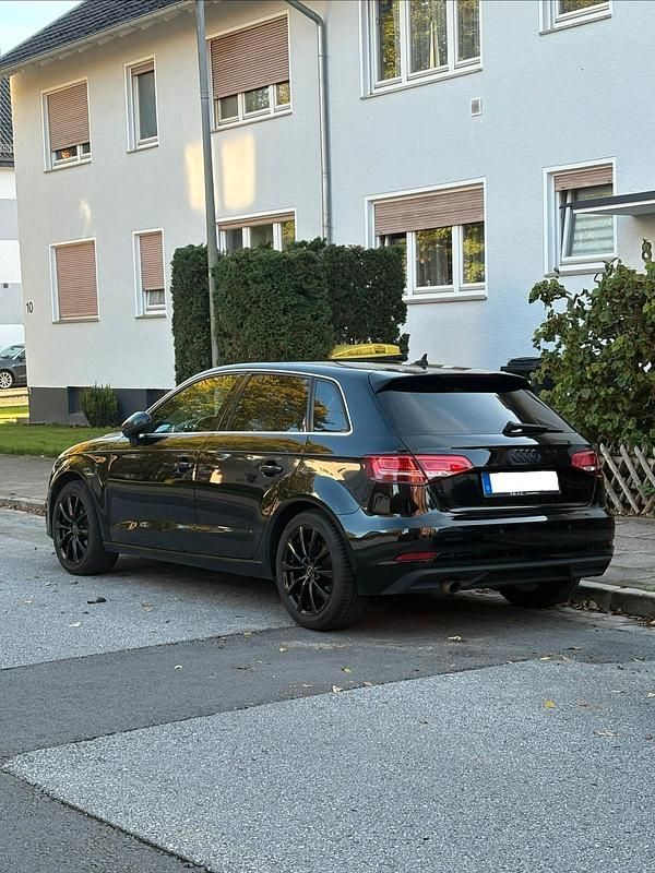 Gebraucht Audi A3 110 PS (80 kW) 2016 Schwarz Kombi