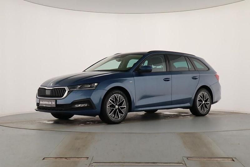Blau Gebraucht 2022 Skoda Octavia Clever Kombi | 21.489 € (Fairer Preis) - Bild 1/4