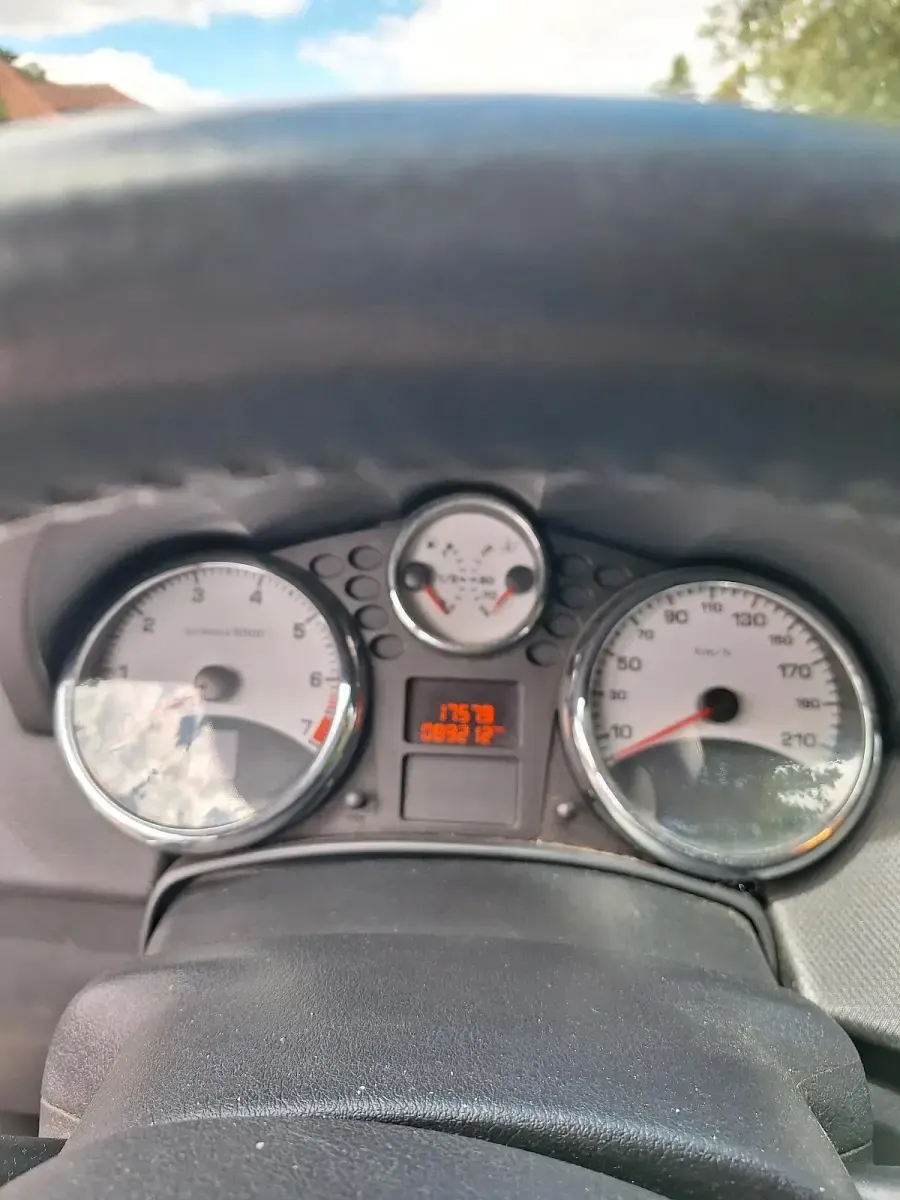 Gebraucht Peugeot 207 CC 120 PS (88 kW) 2009 Silber Cabrio
