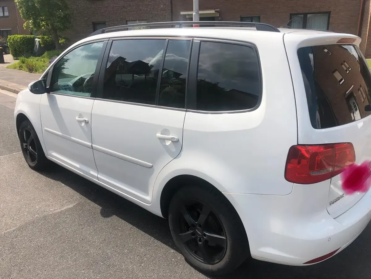 Usata VW Touran 150 CV (110 kW) 2011 Bianco Monovolume