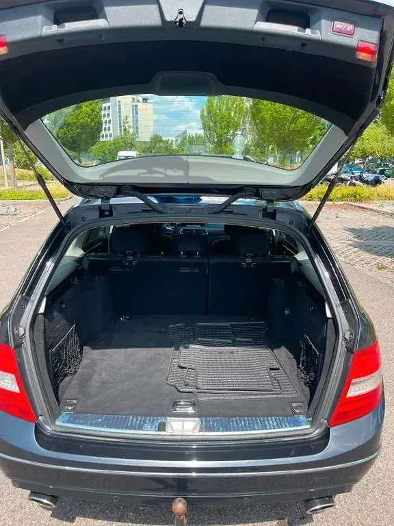 Gebraucht Mercedes C350 265 PS (194 kW) 2012 Schwarz Kombi