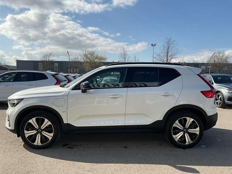 Gebraucht Volvo XC40 Plus 261 PS (191 kW) 2022 Crystal white SUV