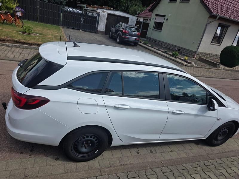 Gebraucht Opel Astra 110 PS (80 kW) 2017 Weiß Kombi