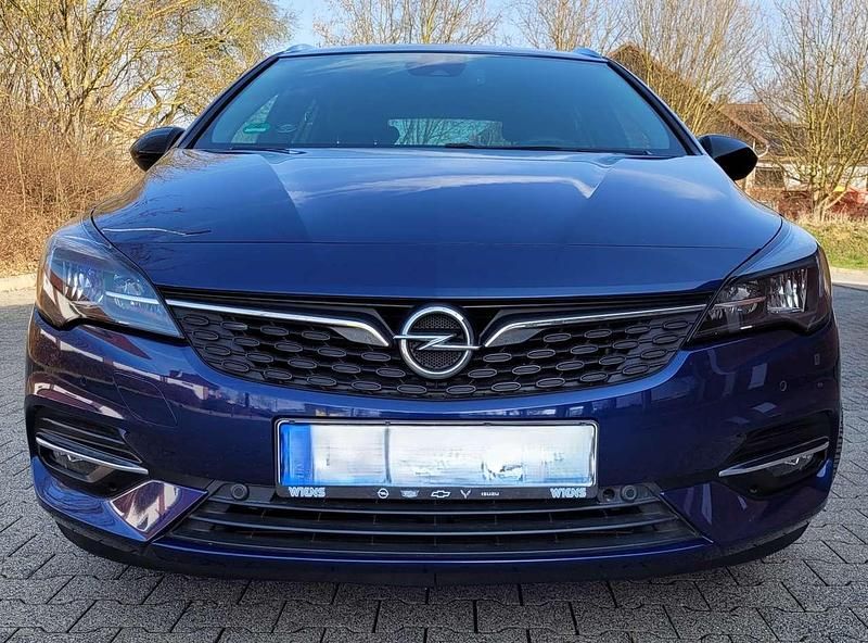 Gebraucht Opel Astra Design & Tech 145 PS (106 kW) 2022 Blau Kombi