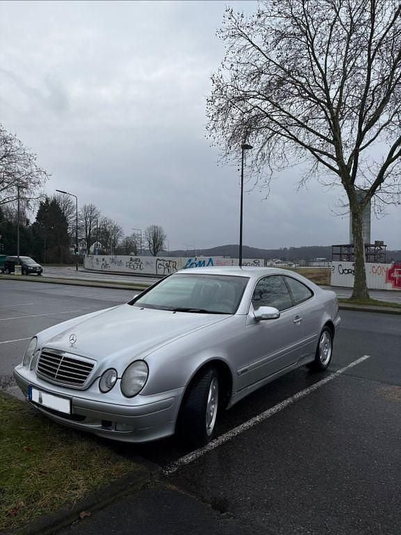 Silber Gebraucht 2000 Mercedes CLK200 Elegance Coupé | 2.300 € (Superpreis) - Bild 1/4