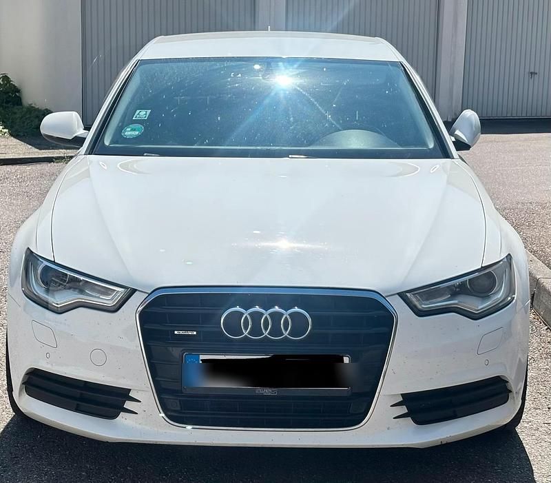 Weiß Gebraucht 2011 Audi A6 Limousine | 10.500 € (Fairer Preis) - Bild 1/4