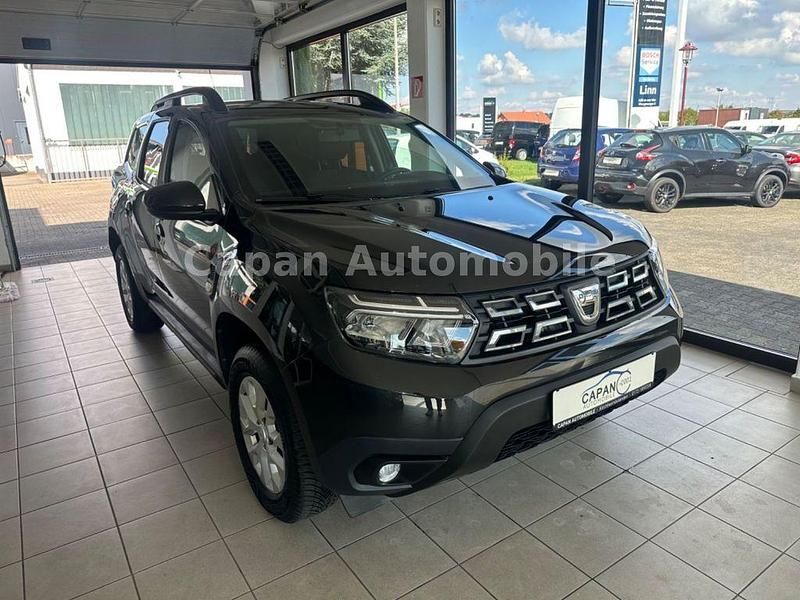 Schwarz Gebraucht 2021 Dacia Duster Comfort SUV | 13.799 € (Fairer Preis) - Bild 1/4