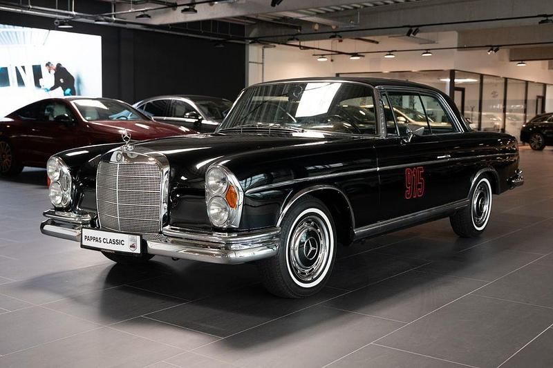 Schwarz Gebraucht 1966 Mercedes 300 SE | 147.900 € - Bild 1/4