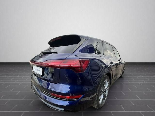 Gebraucht Audi e-tron S-Line 300 kW (408 PS) 2022 Navarrablau metallic (metallic) SUV
