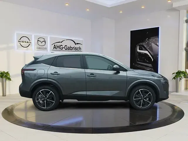 Gebraucht Nissan Qashqai Tekna 158 PS (116 kW) 2024 Gun metallic (m) SUV